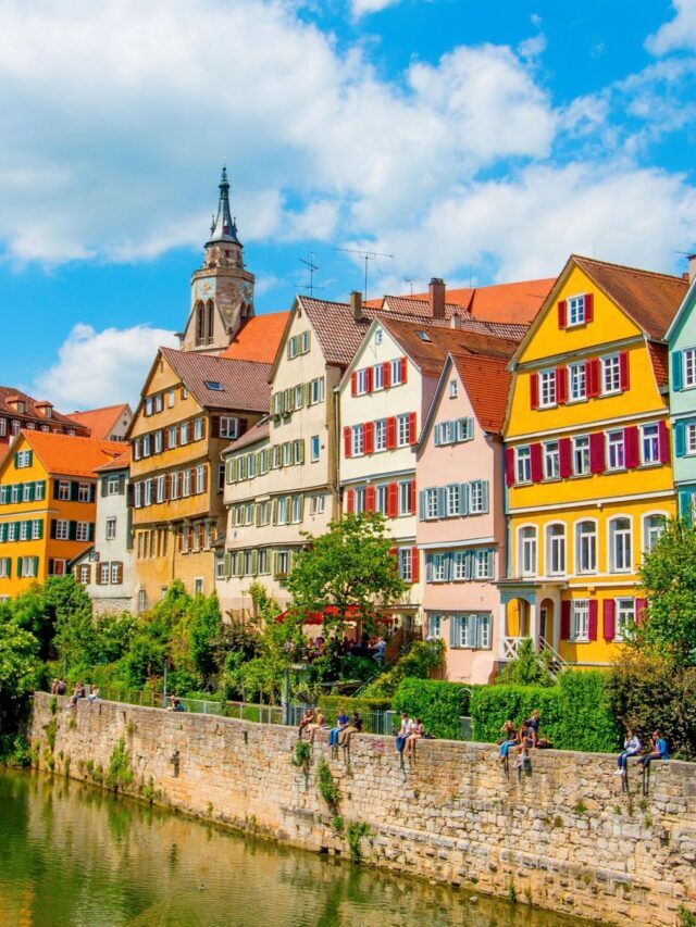 Here are Top 10 Popular Places to visit in Germany !
